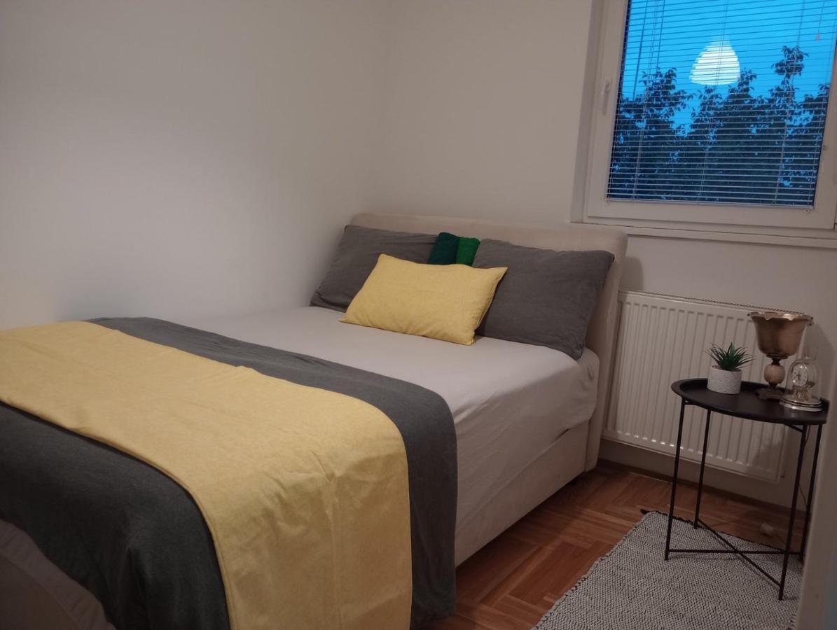 Stan U Krnjaci Apartamento Belgrado Exterior foto