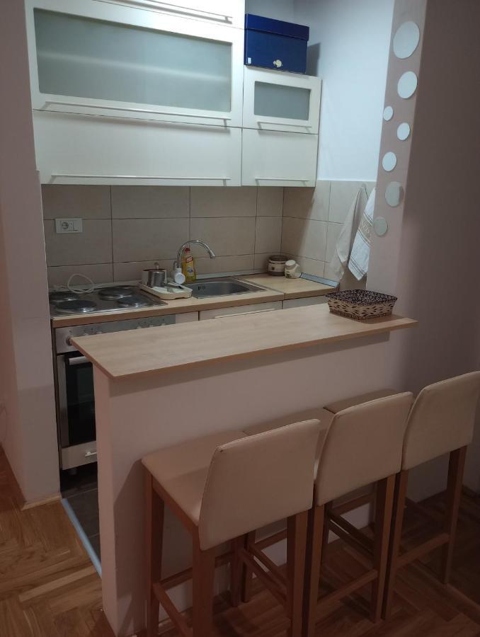 Stan U Krnjaci Apartamento Belgrado Exterior foto